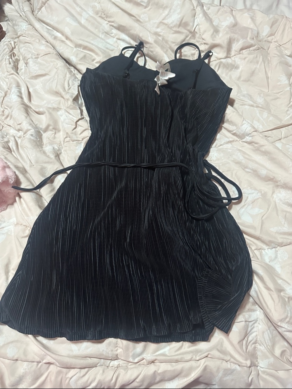 Alo micro plisse game on dress - Picture 6 of 6